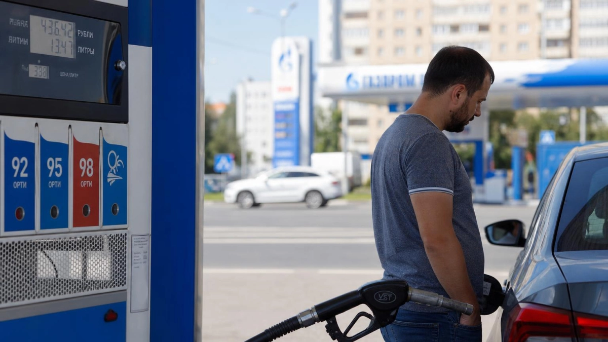 На АЗС в Ярославле ограничили продажу АИ-95 до 40 литров на автомобиль