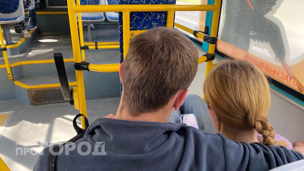 С 1 сентября в Ярославле запретят телефоны на уроках и выведут новые троллейбусы