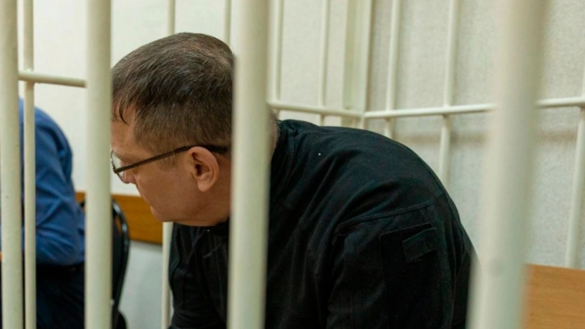 Тело прятал две недели в машине: в Ярославле судят ярославца, который застрелил соседа-повара