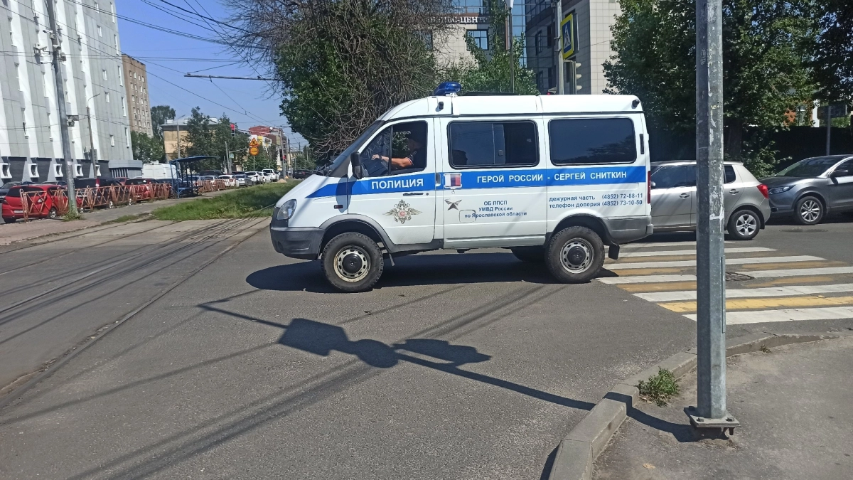 В Петровском 18-летний парень обокрал пожилого родственника ради подарка девушке