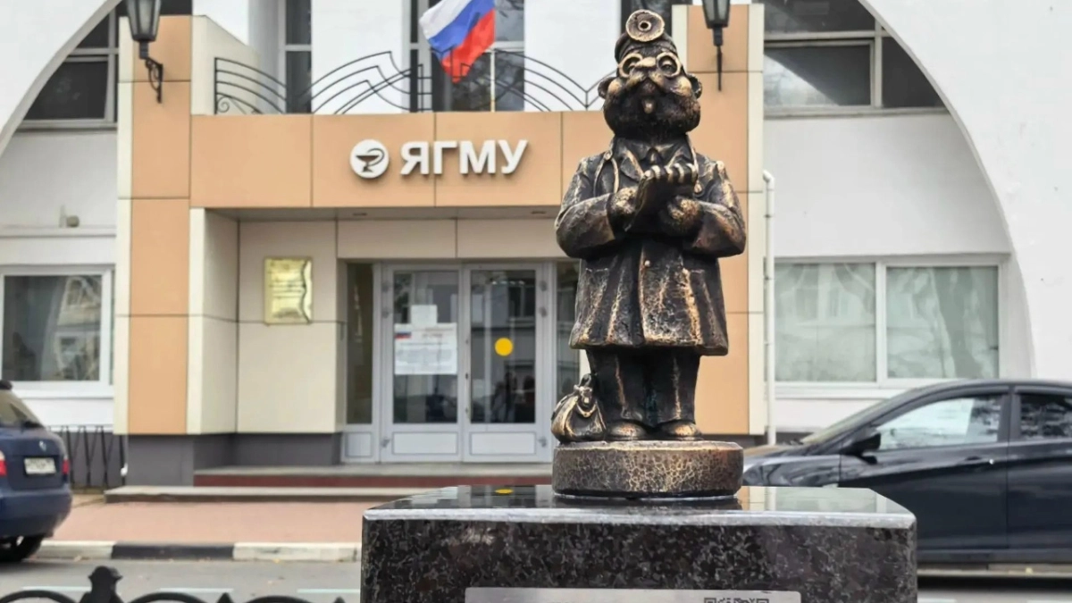 Губернатор Михаил Евраев рассказал об открытии 19-го бронзового медведика в Ярославле