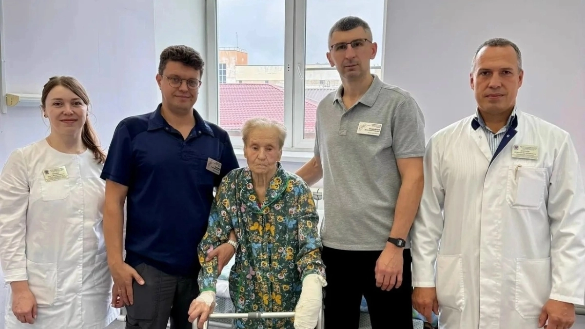 В Ярославле хирурги спасли 100-летнюю пациентку со сломанным бедром