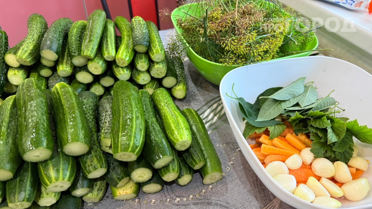 Огурцы по-монгольски: потрясающая закуска к мясу за 20 минут — даже шашлык останется нетронутым