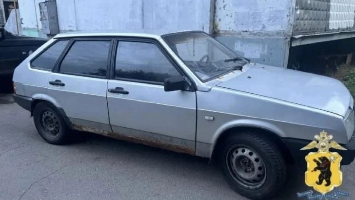 В Ярославской области подростка задержали за кражу автомобиля