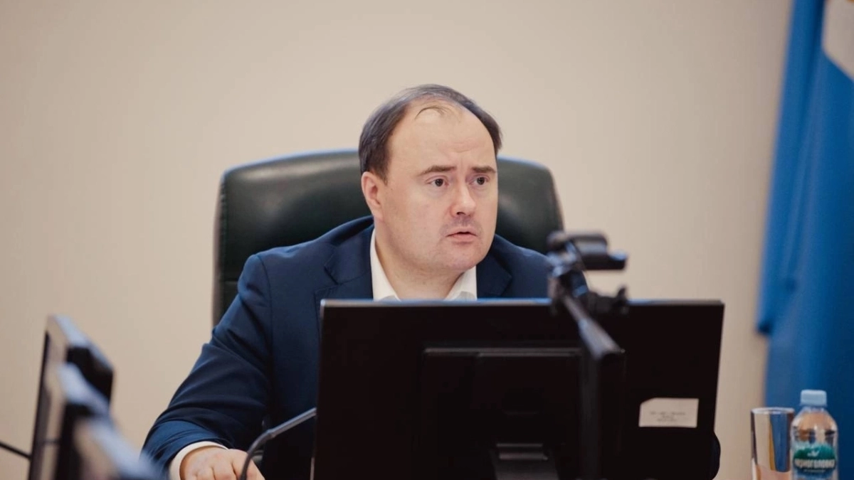 Мэр Ярославля Артем Молчанов уходит в отставку после победы на выборах в Госдуму