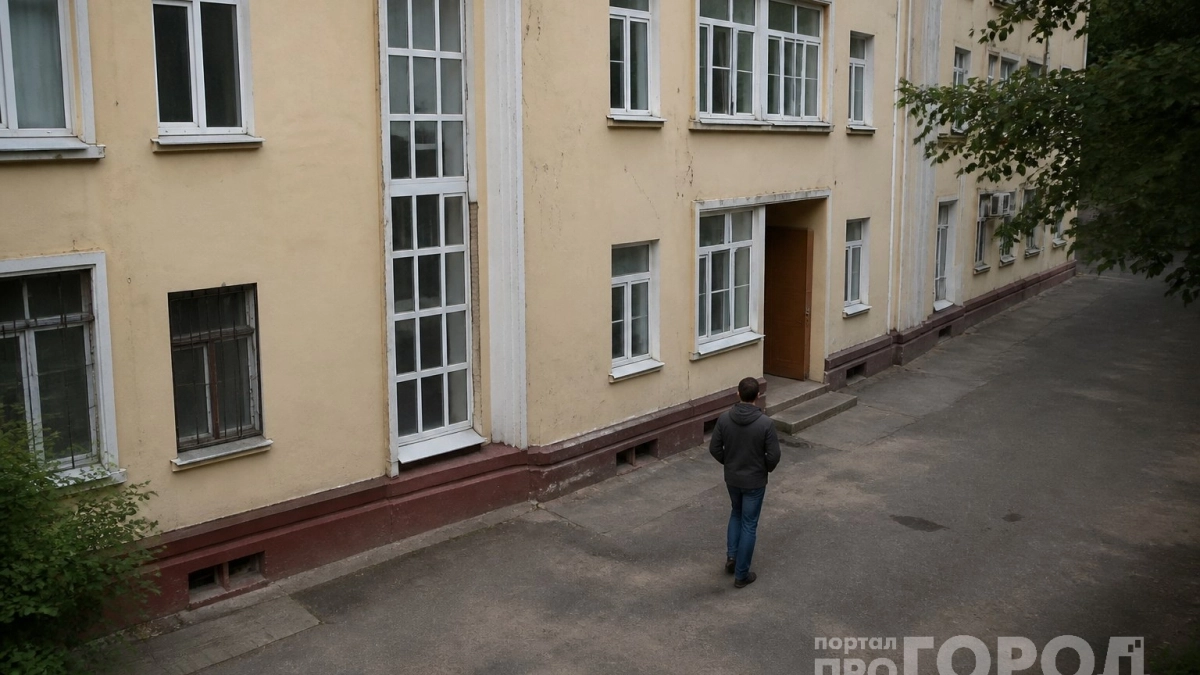 Почему в советских сталинках делали окна разного размера: архитекторы раскрыли тайну, которую скрывали 70 лет