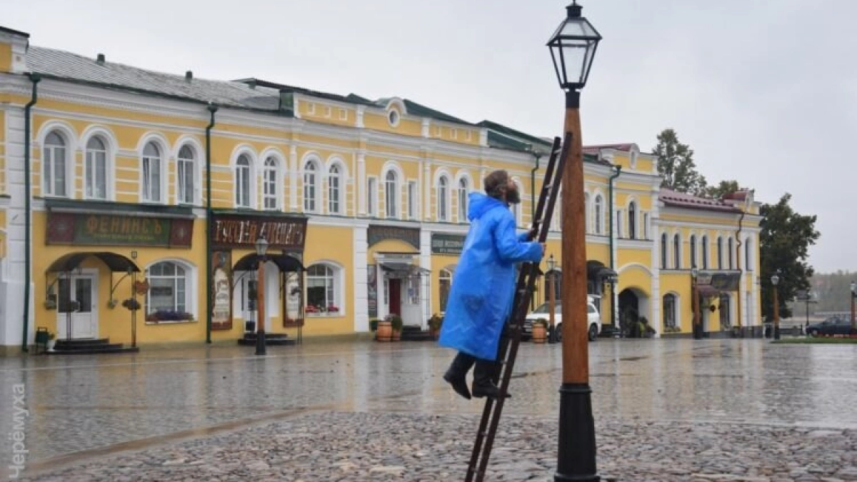 В Рыбинске каждый вечер будет появляться фонарщик с маршрутом до Соборной площади