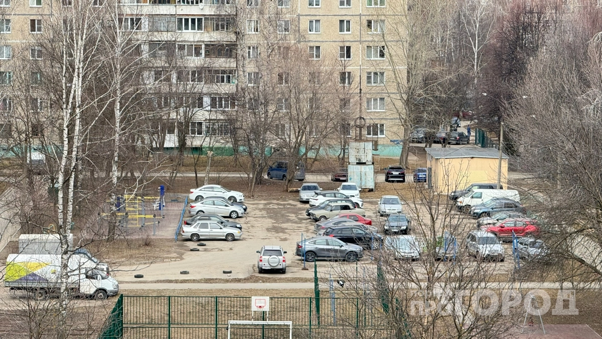 Верховный суд поставил точку: кому принадлежат парковочные места во дворе - запомните раз и навсегда