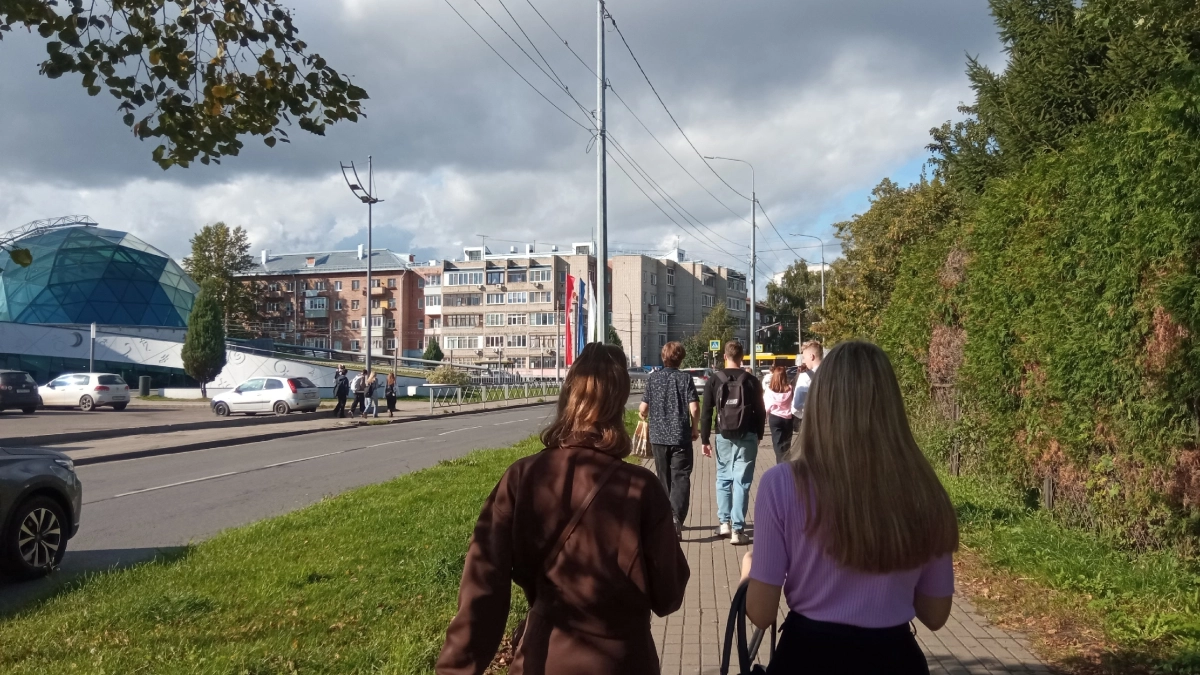 Теплые дни уходят в отпуск: какая погода ожидается в Центральной России 3-10 октября