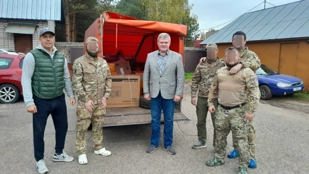 Рыбинские депутаты передали бойцам СВО дизельный генератор и гуманитарный груз