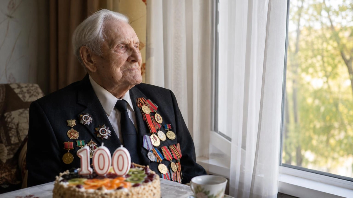 Ветеран войны и почетный гражданин Рыбинска Михаил Кесарев отметил 100-летие