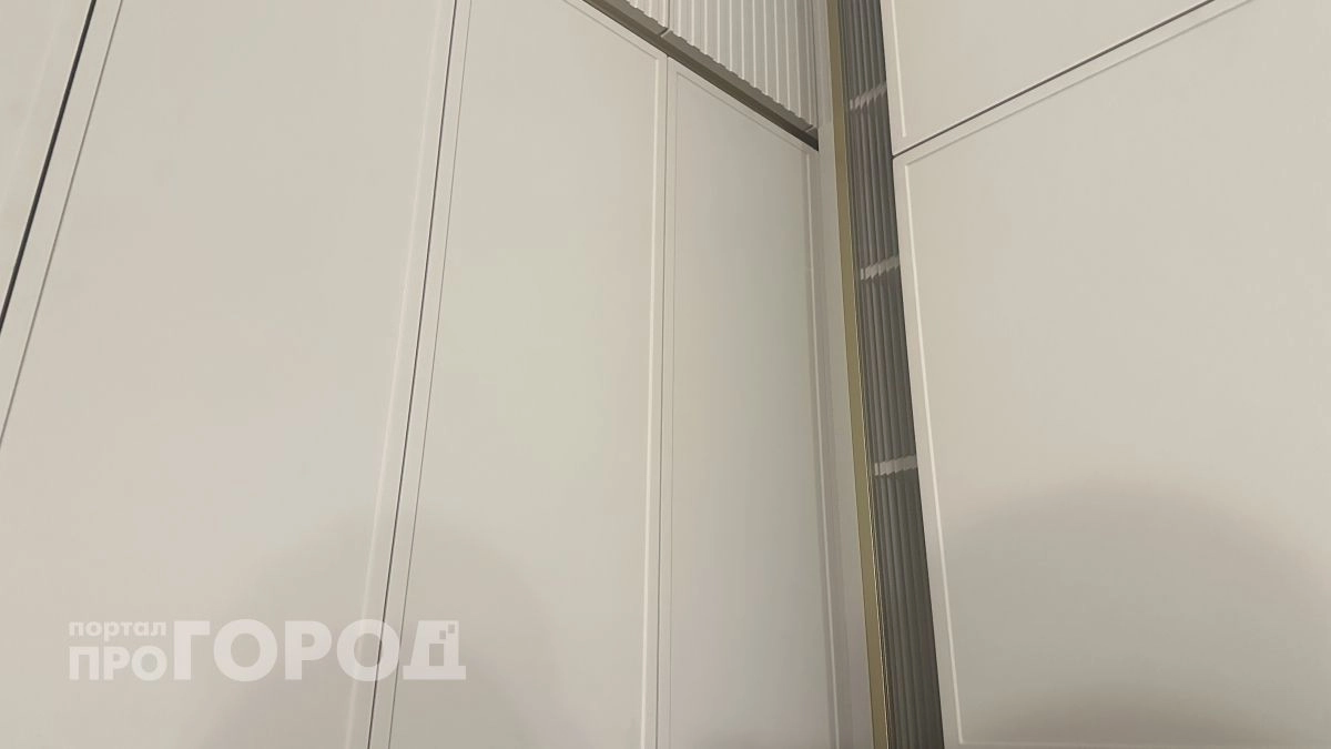 Открытые полки на кухне красивы только на фото: какое хранение пришло им на смену и почему с ним проще