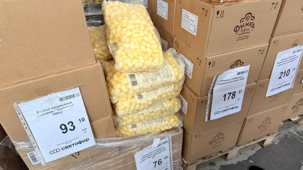 Скупаю кукурузные палочки в "Светофоре" пачками: 4 способа превратить дешевый продукт в надежного помощника