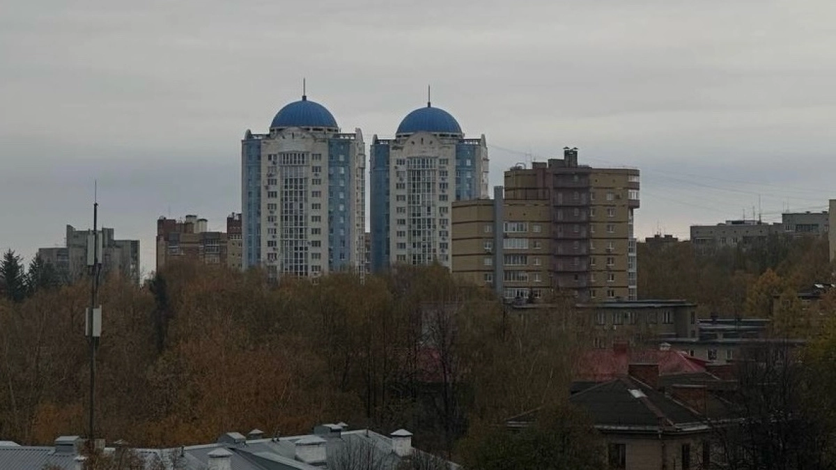 Ярославский дом с полусферами на Московском проспекте получит подсветку за 15,5 млн