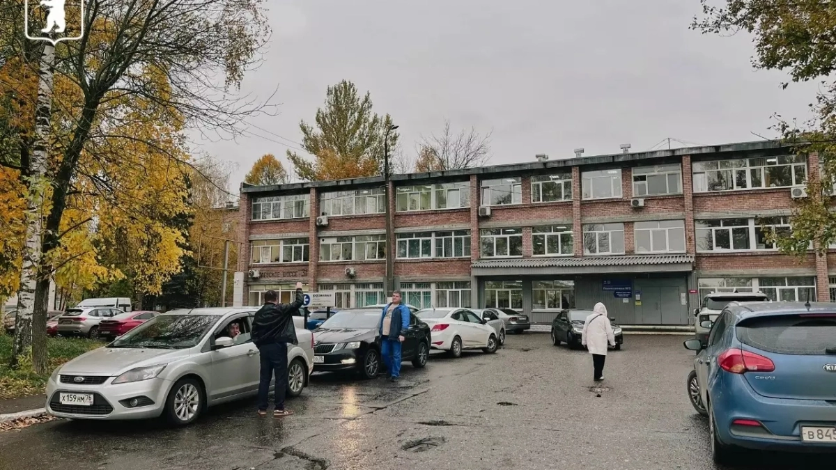 У ярославской больницы №9 сделают новую парковку
