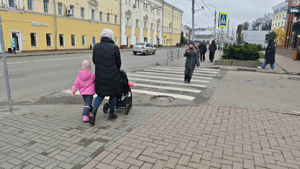 В Ярославле случайный прохожий спас упавшую на тротуар женщину с инсультом