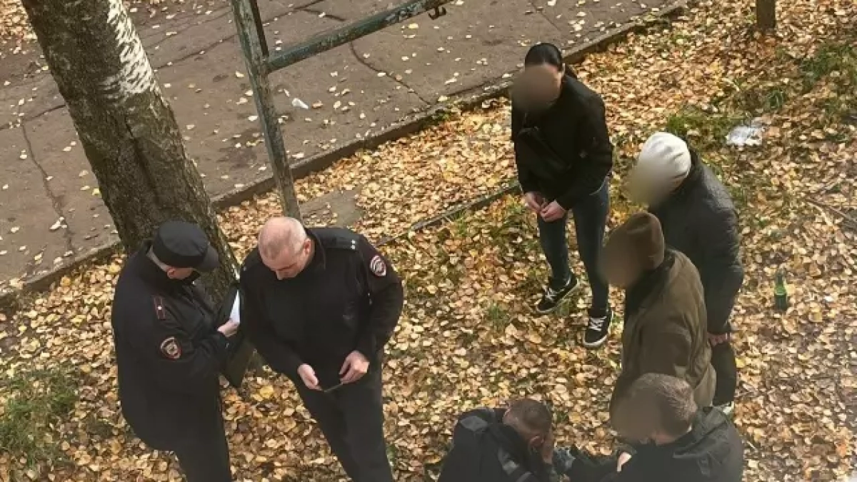 В Рыбинске горожане задержали пассажира автобуса за демонстрацию женского белья в штанах