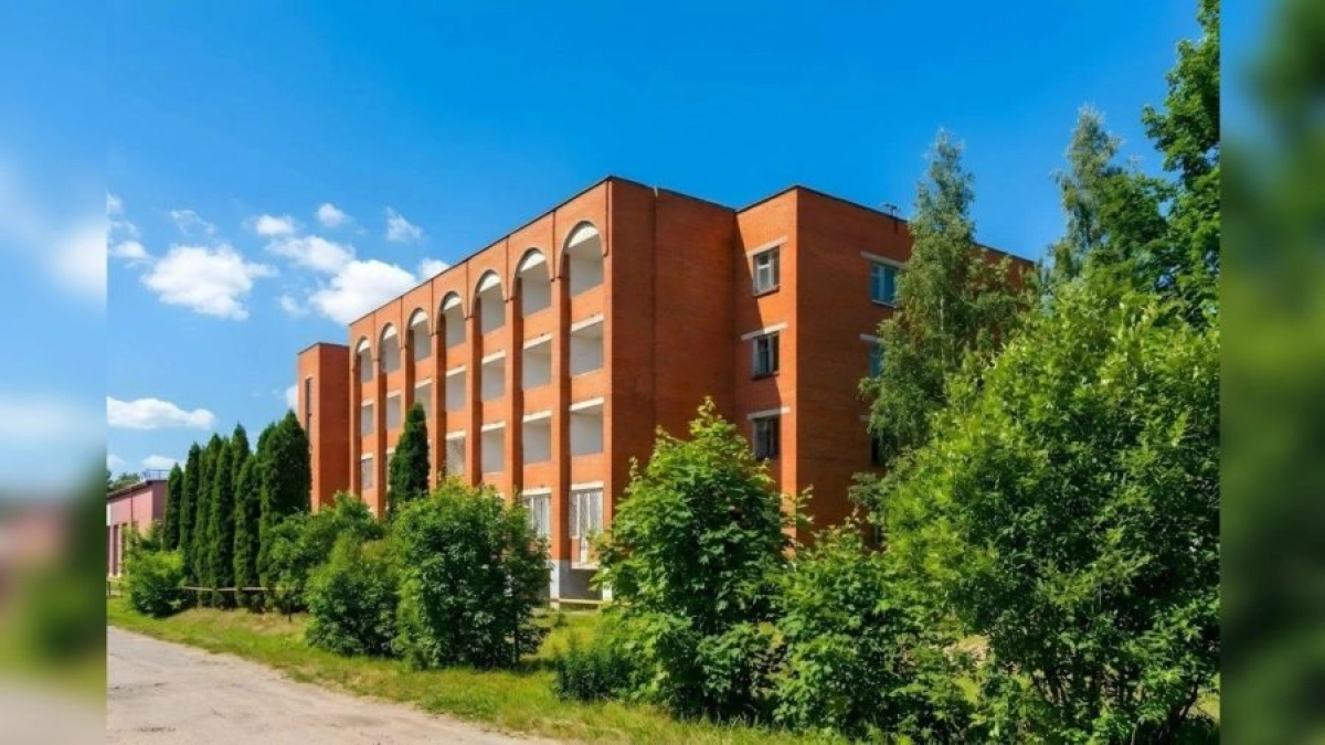 Пятиэтажное здание бывшей больницы в Данилове продали с торгов за 5,8 миллиона рублей