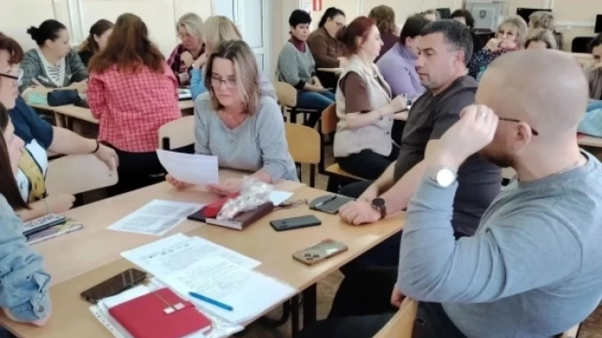 Более 6,5 тысячи ярославских педагогов пройдут курс по противодействию экстремизму