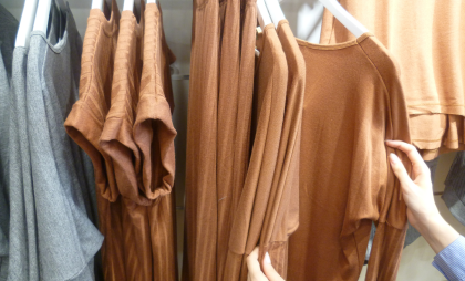 Как один цвет может испортить год Лошади: чего избегать в наряде в новогоднюю ночь