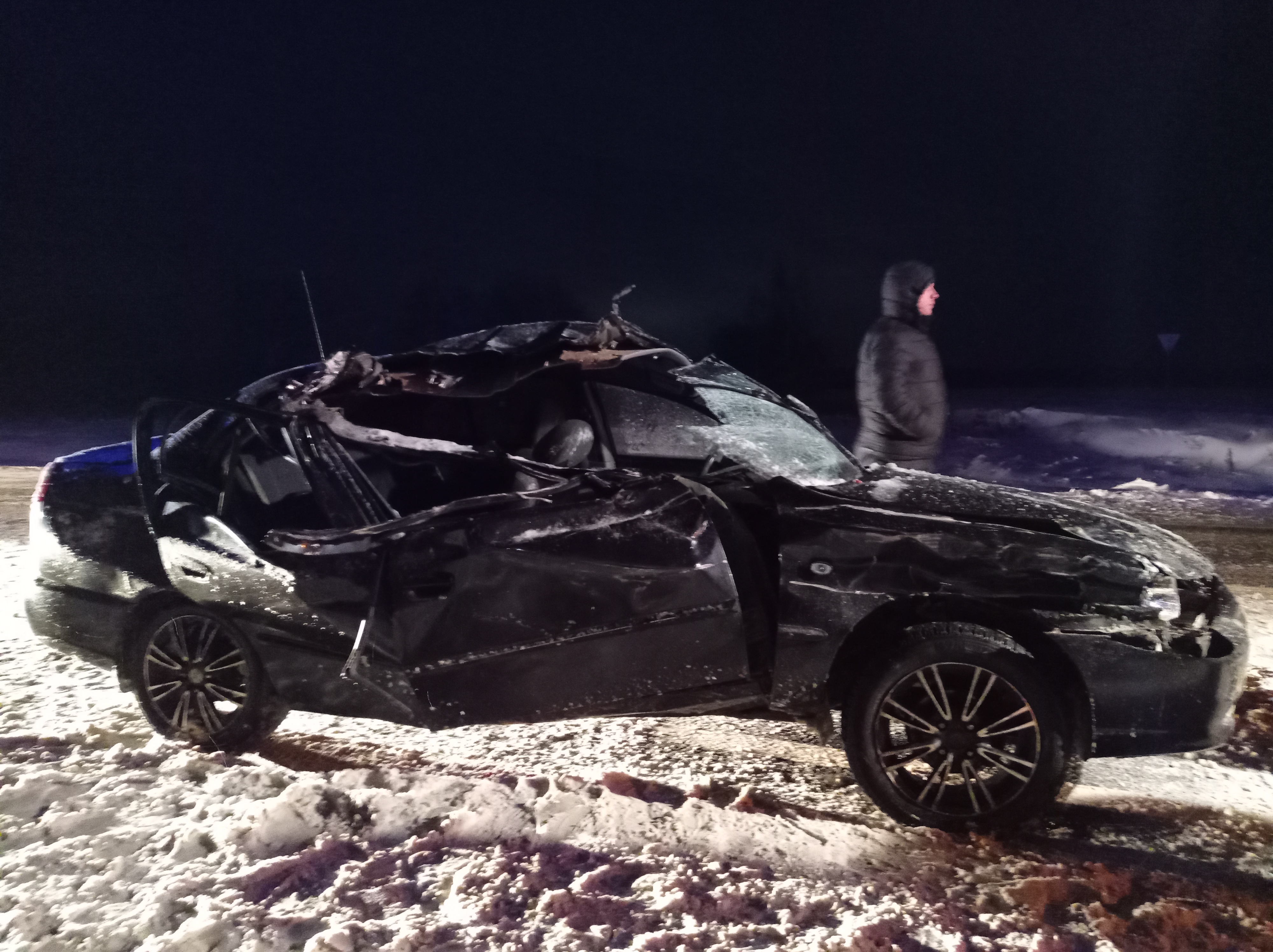 Вмяло в сиденье: в аварии с грузовиком под Ярославлем пострадал водитель