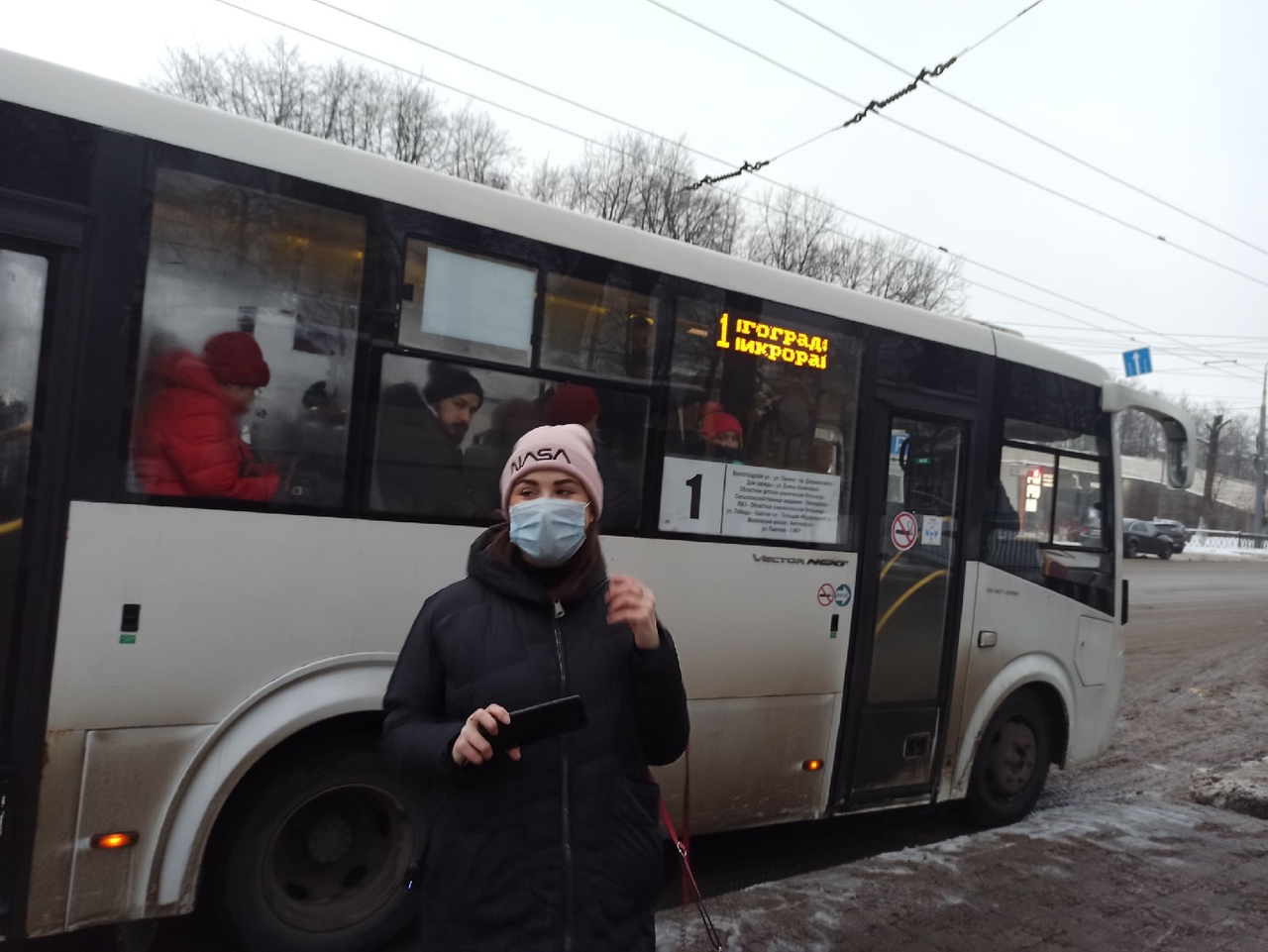 Сломала нос о сиденье: в Ярославле водитель покалечил пассажирку