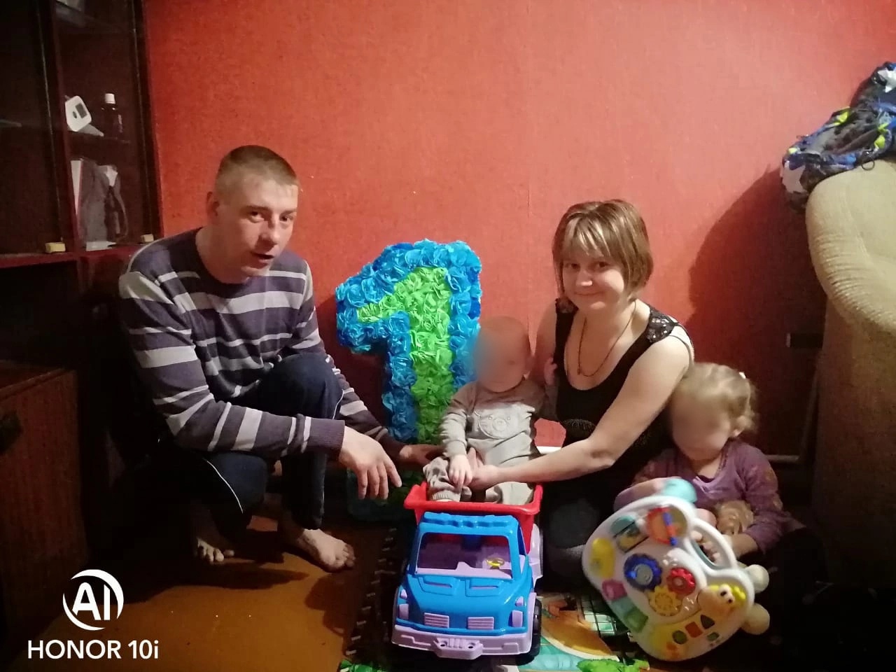 "Как сказать сыну, что папы больше нет?":в Ярославле в аварии разбился многодетный отец