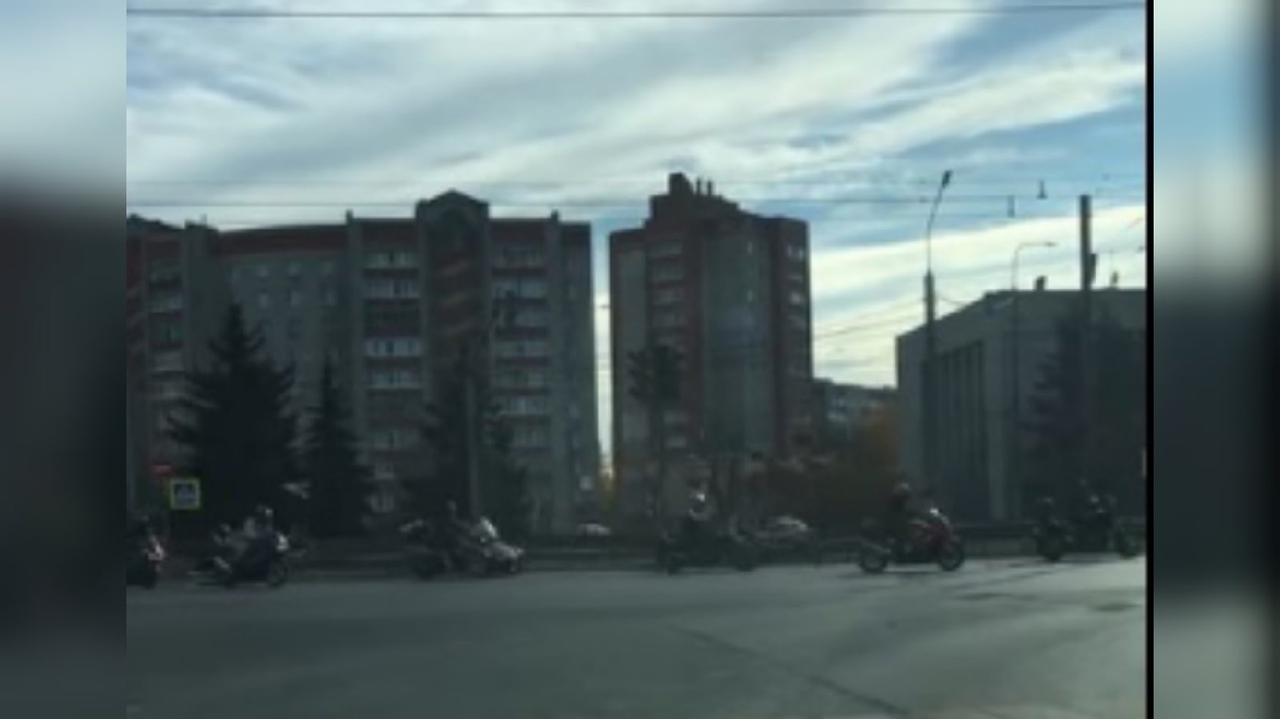 Байкеры перекрыли оживленный проспект в Ярославле 