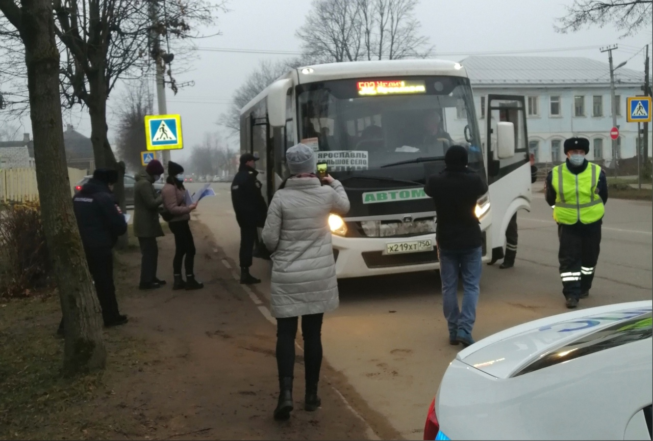 «Стояли минут 20»: в Ярославле проходят массовые облавы на водителей без масок