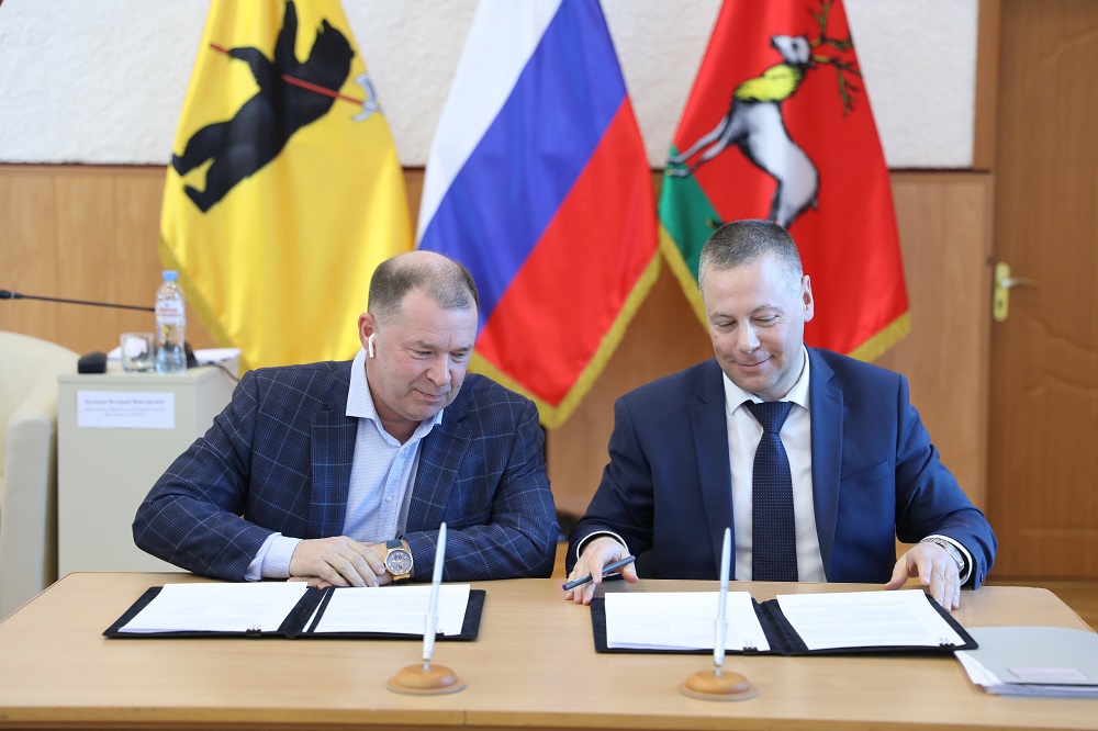 Михаил Евраев подписал соглашения об инвестиционных проектах в сфере АПК