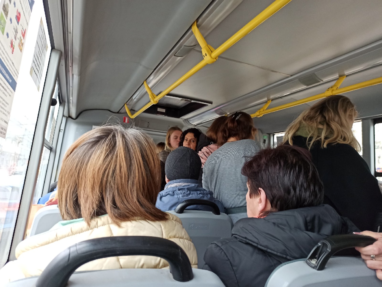 «Переводи, как хочешь»: из-за отказала платить переводом ярославну закрыли в автобусе