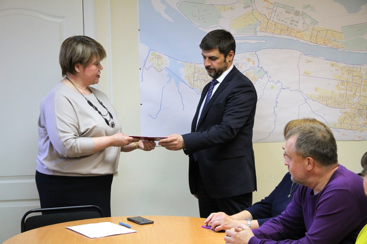 Избирком вручил удостоверение новому мэру Рыбинска Дмитрию Рудакову
