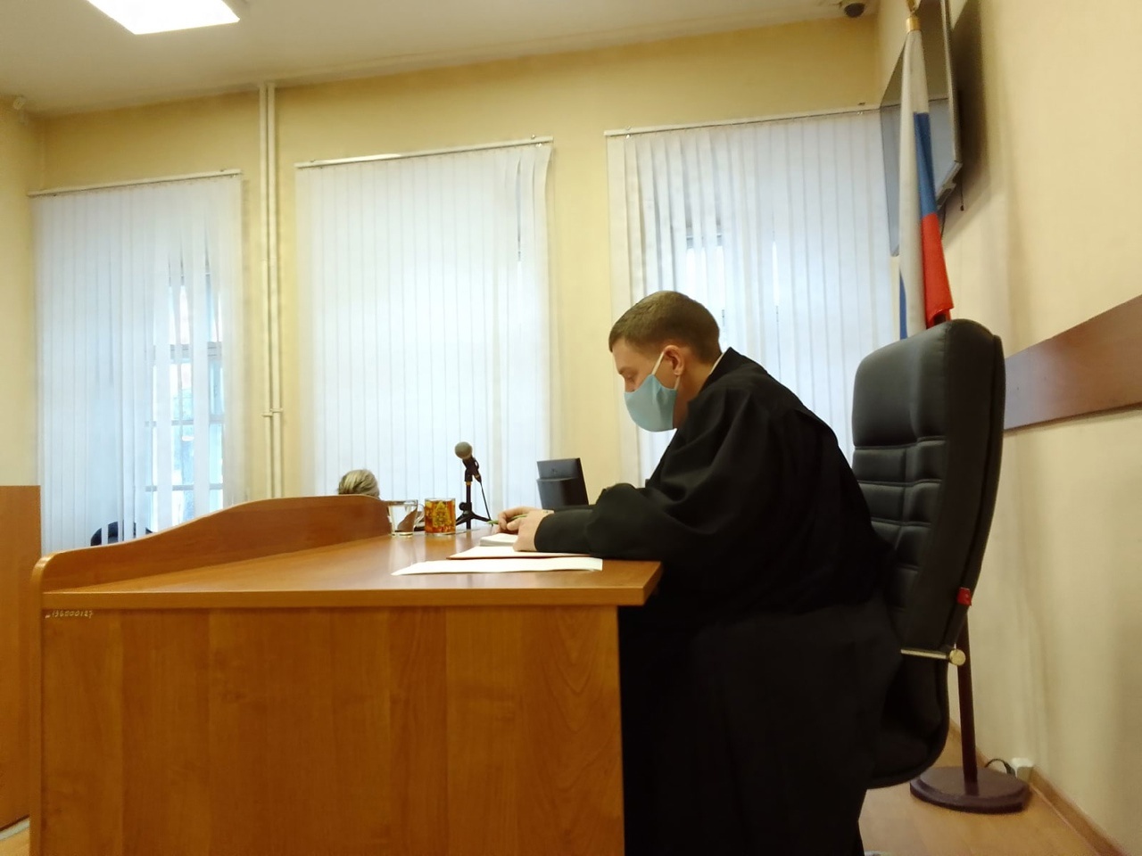 Экс-директора ярославского фонда осудили за некачественный капремонт 