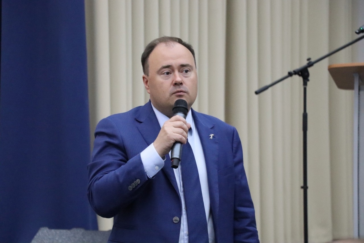 Новый мэр Ярославля посетовал на количество уборочной техники 