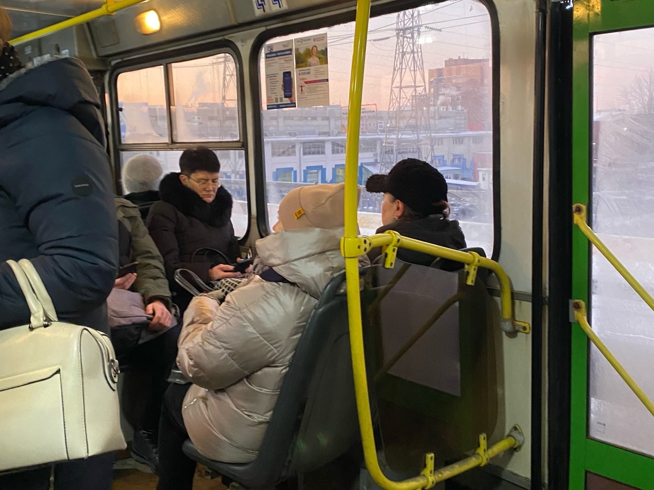 "Стыдно становится": ярославцы попросили губернатора не губить троллейбусы 