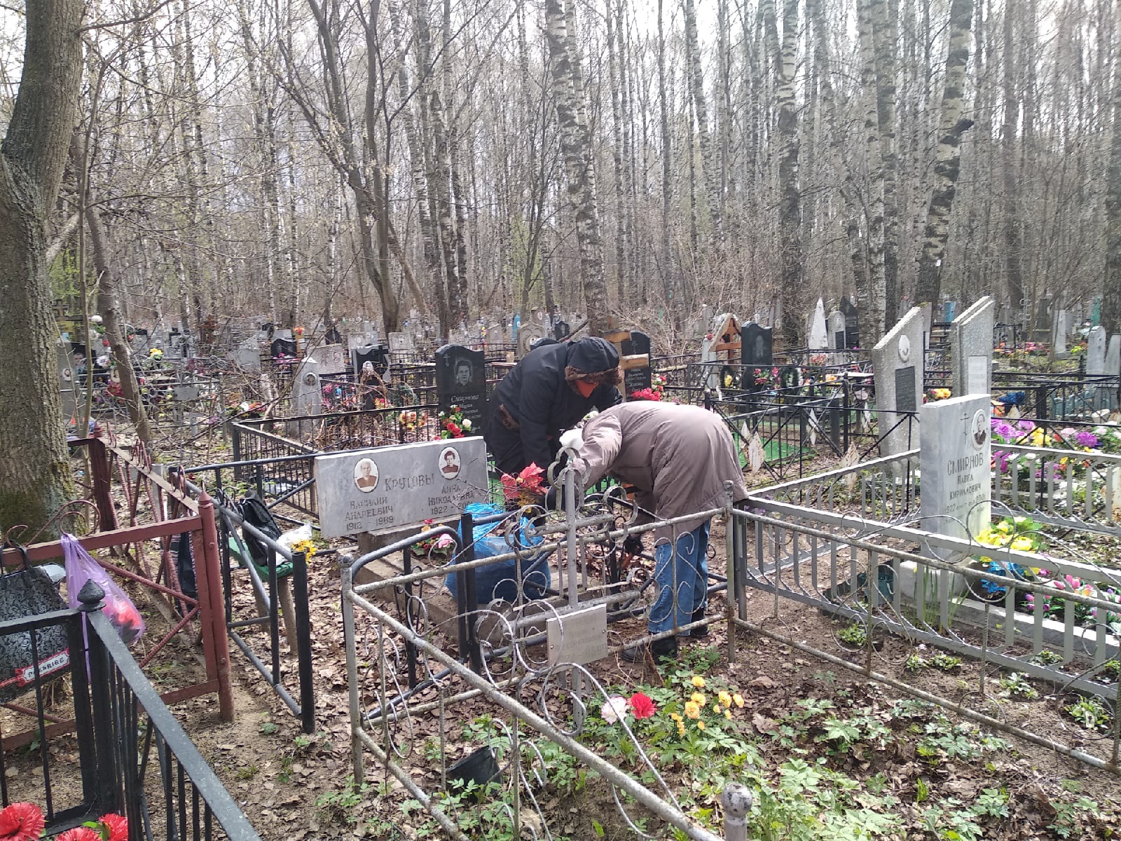  "Ходить по могилам?": на ярославском кладбище ввели кощунственное правило