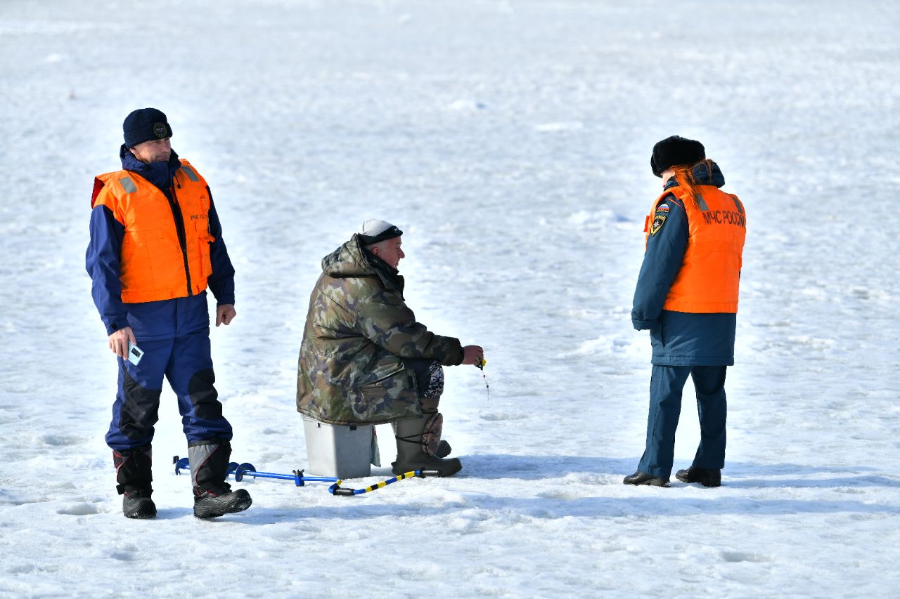 Поставили патруль: за выход на лед ярославцев будут штрафовать