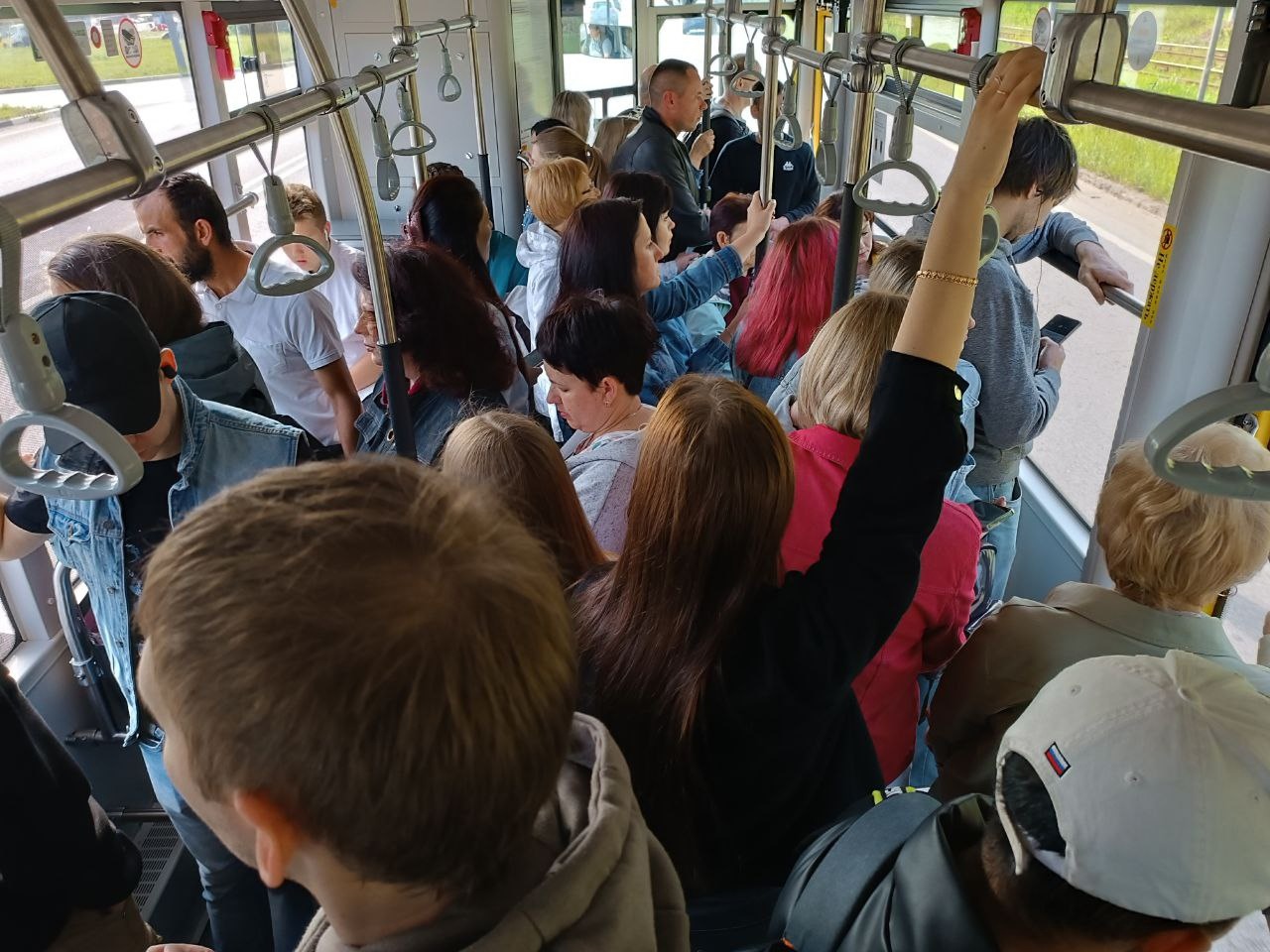  В Ярославле подняли зарплату водителям автобусов до 85 тысяч рублей