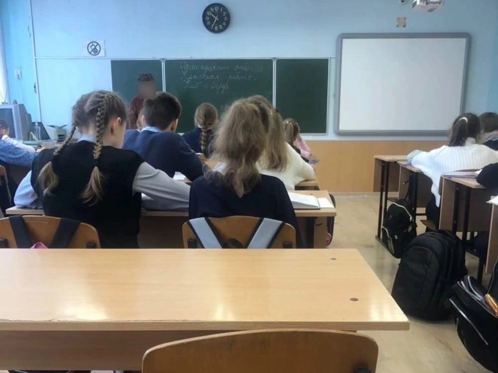 Путин поручил сократить домашние задания в школе: реакция ярославцев