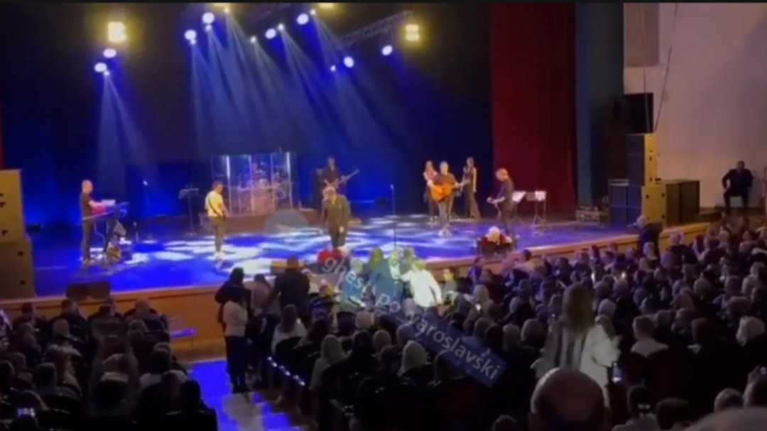 В Ярославле на концерте Лепса женщины подрались из-за его автографа