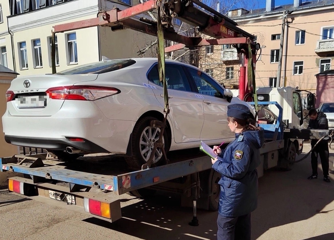 За царапину на Порше у ярославны эвакуировали автомобиль