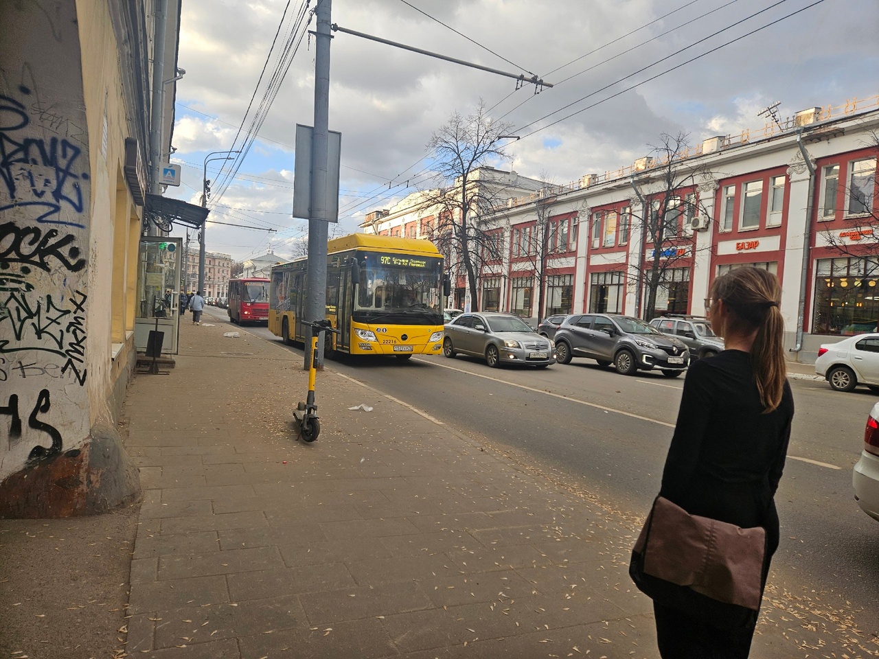 На Пасху и Радоницу пустят дополнительные автобусы на кладбища Ярославля