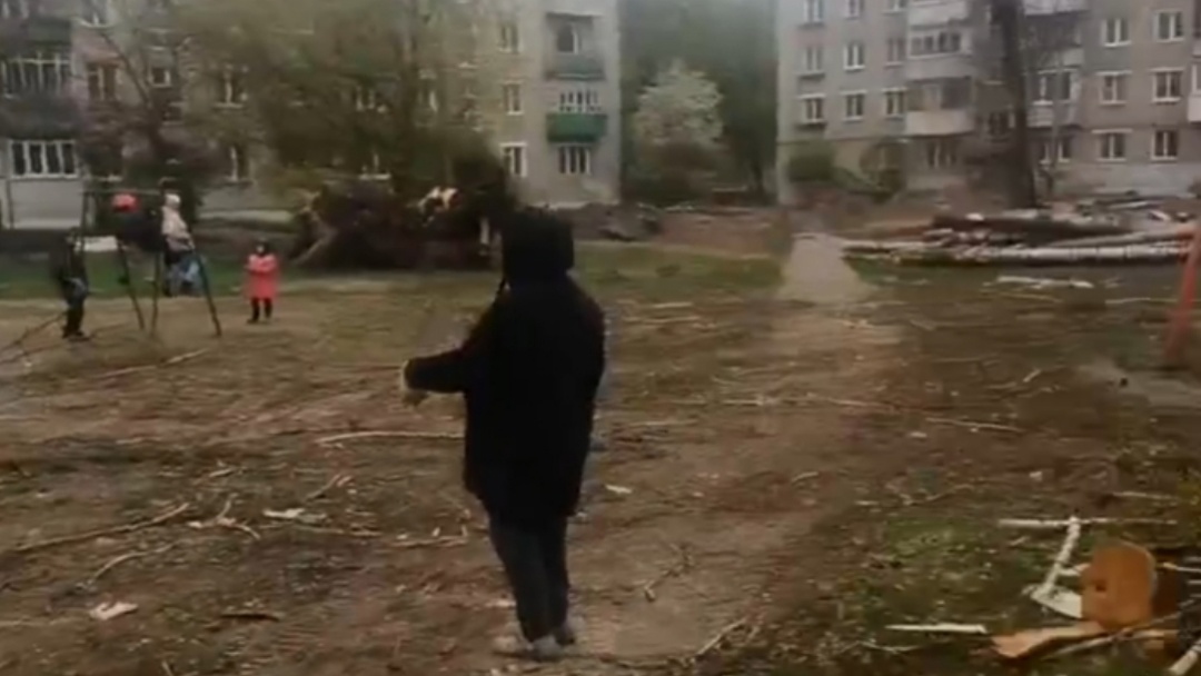 "Они называют это реконструкцией": ярославцы показали свой разрушенный двор
