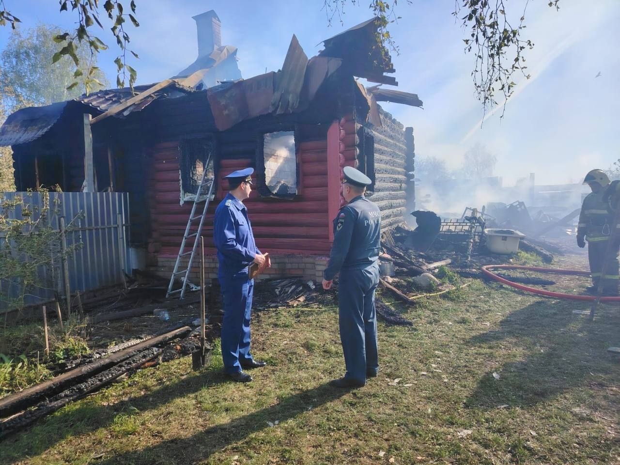 Трёхлетний малыш и его дедушка погибли в пожаре в Ярославской области
