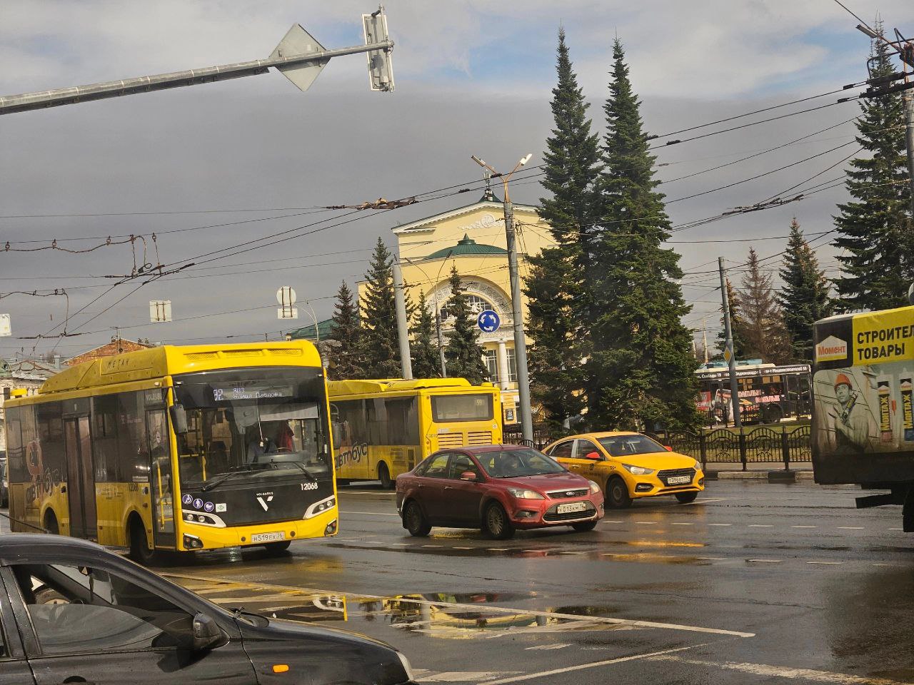 В Ярославле запретят  парковку на Красном съезде