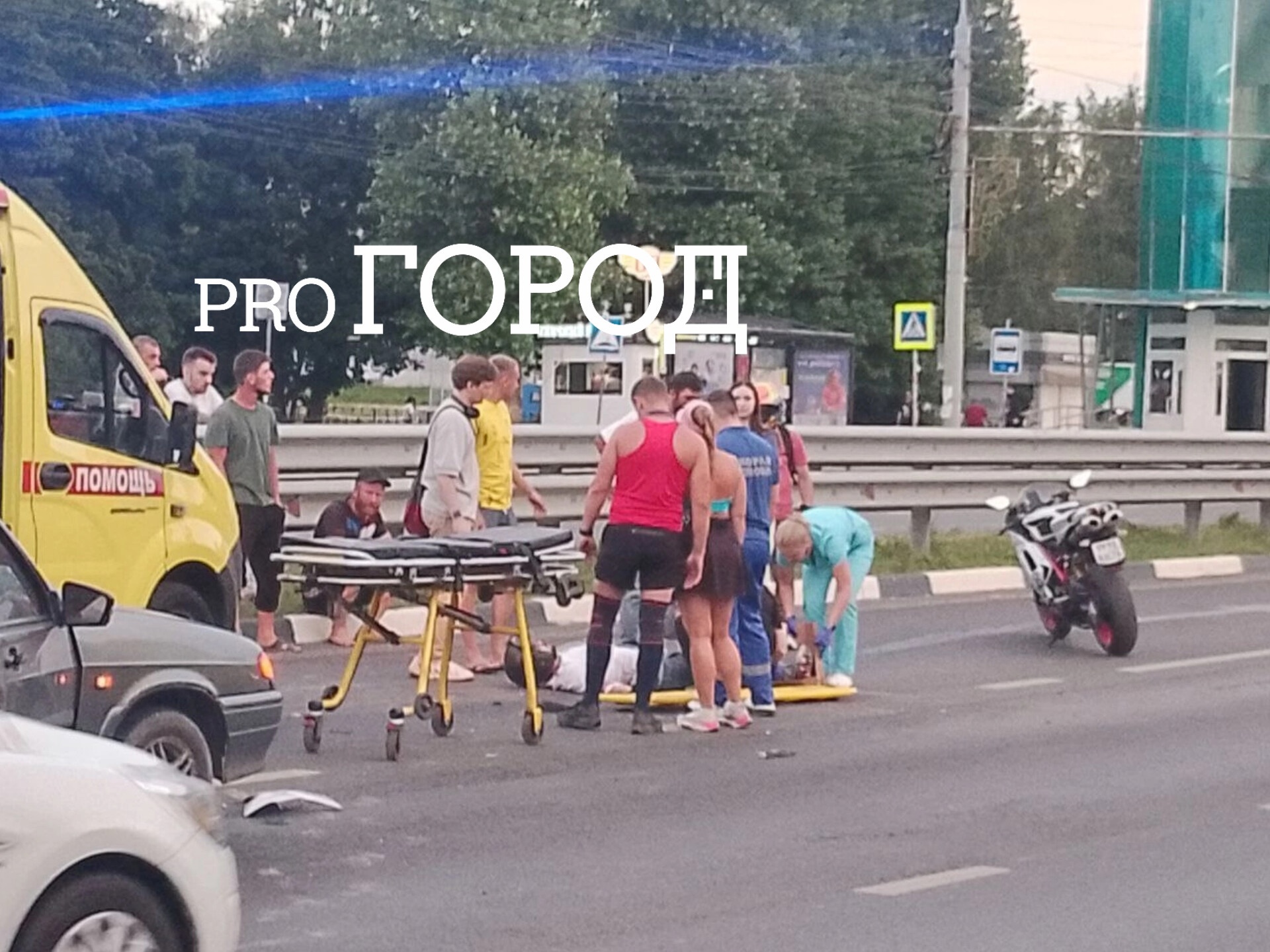 В Ярославле на Московском проспекте сбили мотоциклиста