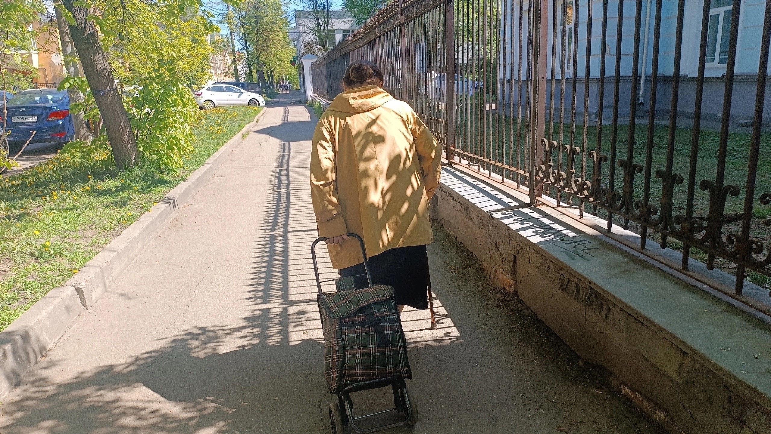 «Дипансеризация» обернулась кражей: женщина из Тутаева лишилась денег из-за мошенников