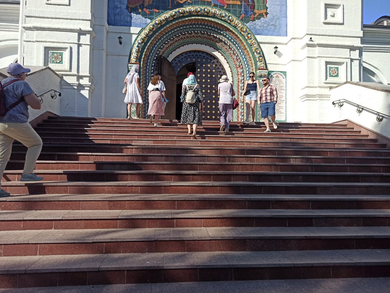 В Ярославле краевед раскритиковал цыганский ремонт у Успенского собора 