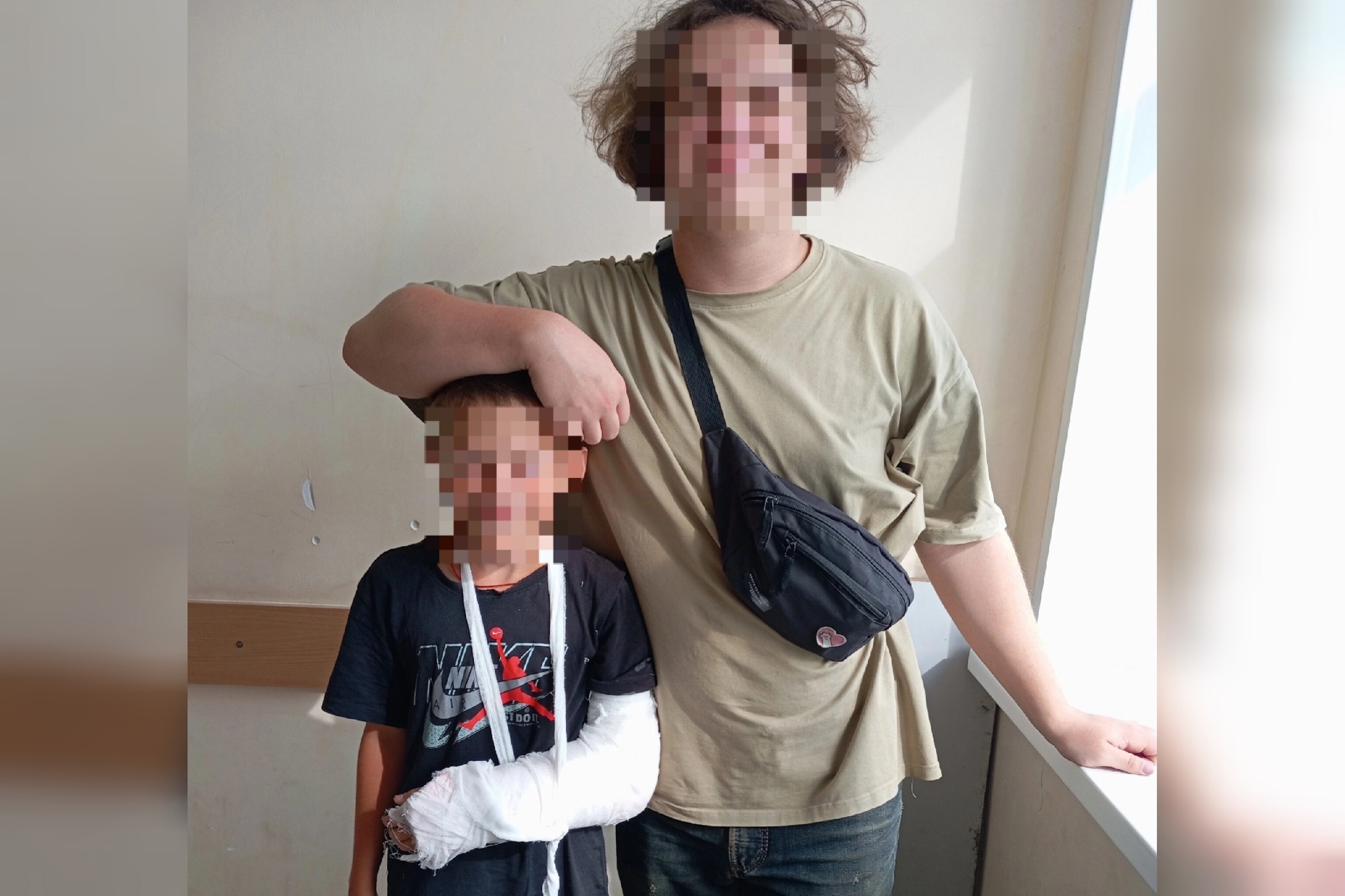 "Поступили в отделение травматологии со сложным переломом": ярославский доктор спас мальчику руку