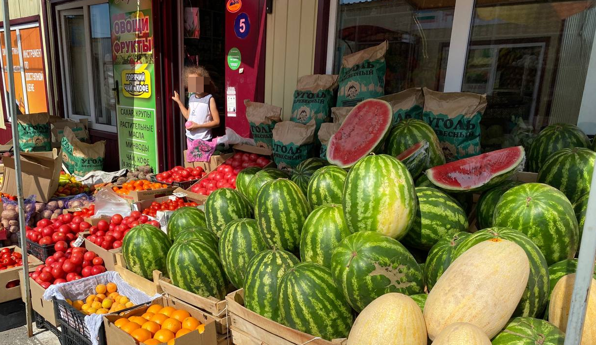 Не по усикам и не по попке: самый сладкий арбуз определяют именно этим непопулярным способом